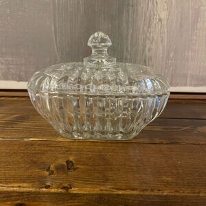 Anchor hocking square dish Vintage Sweet Footed lid Ribbed Candy Dish Crystal